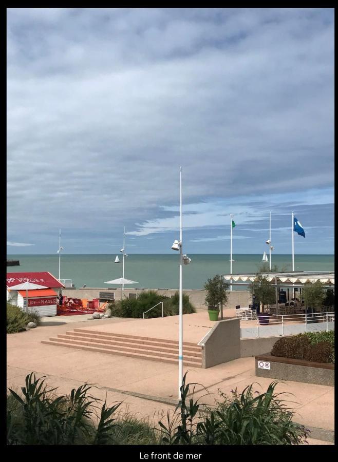 St Valery en Caux, apt vue mer et falaise: le bleu de lô Saint-Valery-en-Caux Extérieur photo